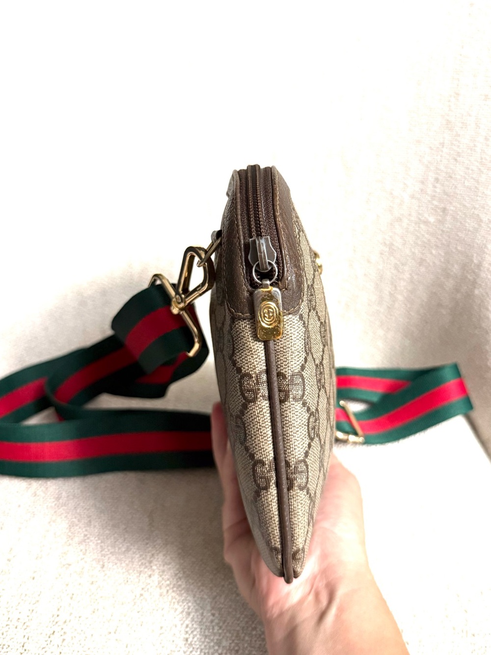 Authentic Gucci brown monogram supreme canvas crossbody bag red green accents GG - Picture 5 of 16